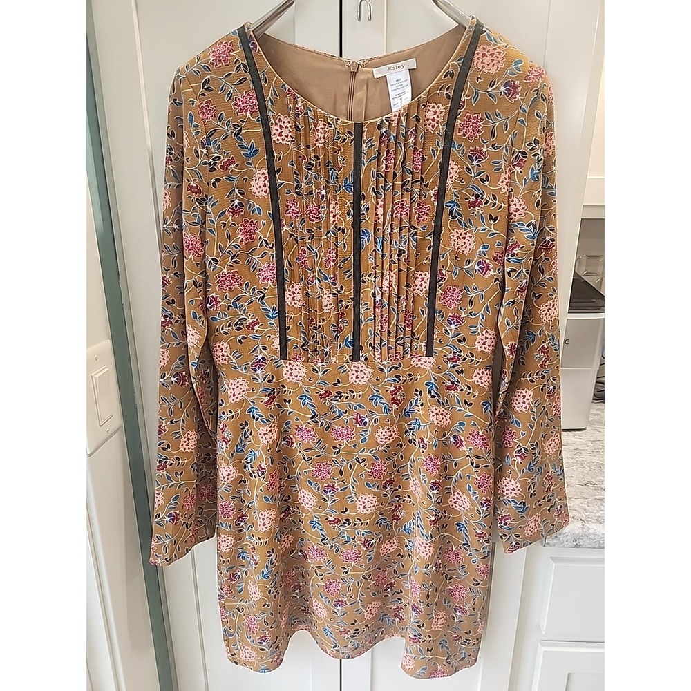 Esley Dress‎ Sz M